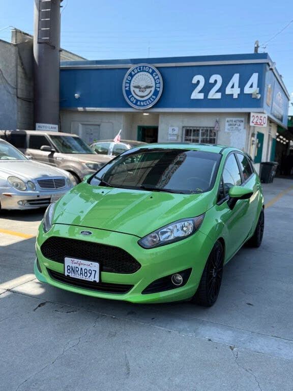 2014 Ford Fiesta SE Hatchback