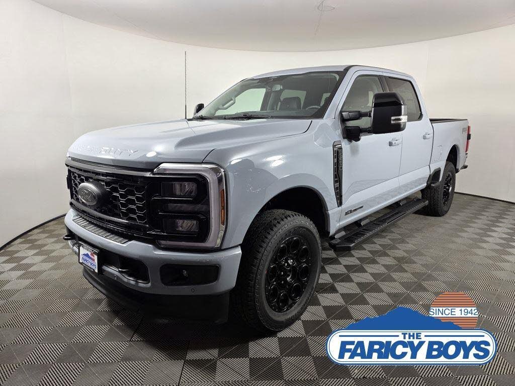 2025 Ford F-250 Super Duty Lariat Crew Cab 4WD