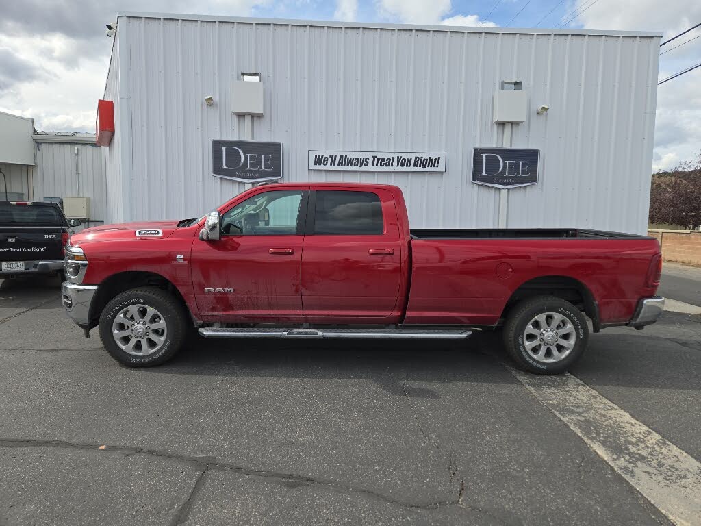 2026 RAM 3500 Laramie Crew Cab LB 4WD