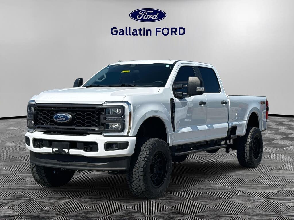 2024 Ford F-350 Super Duty XL Crew Cab 4WD