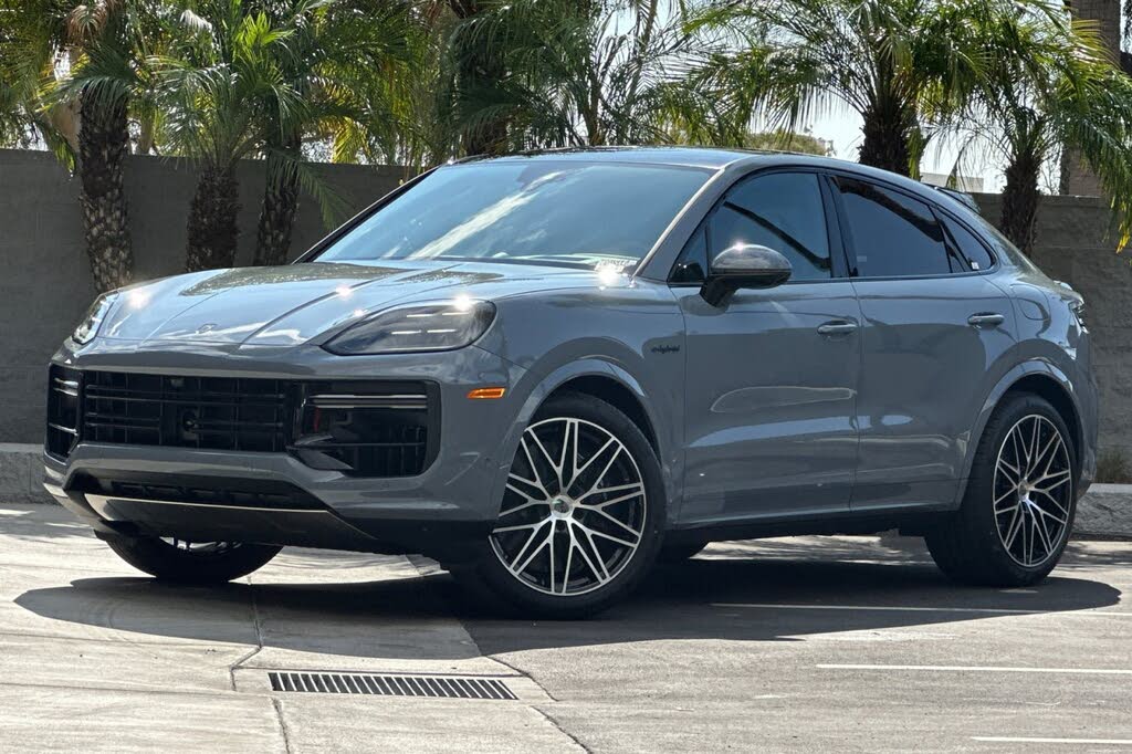 2026 Porsche Cayenne Coupe AWD