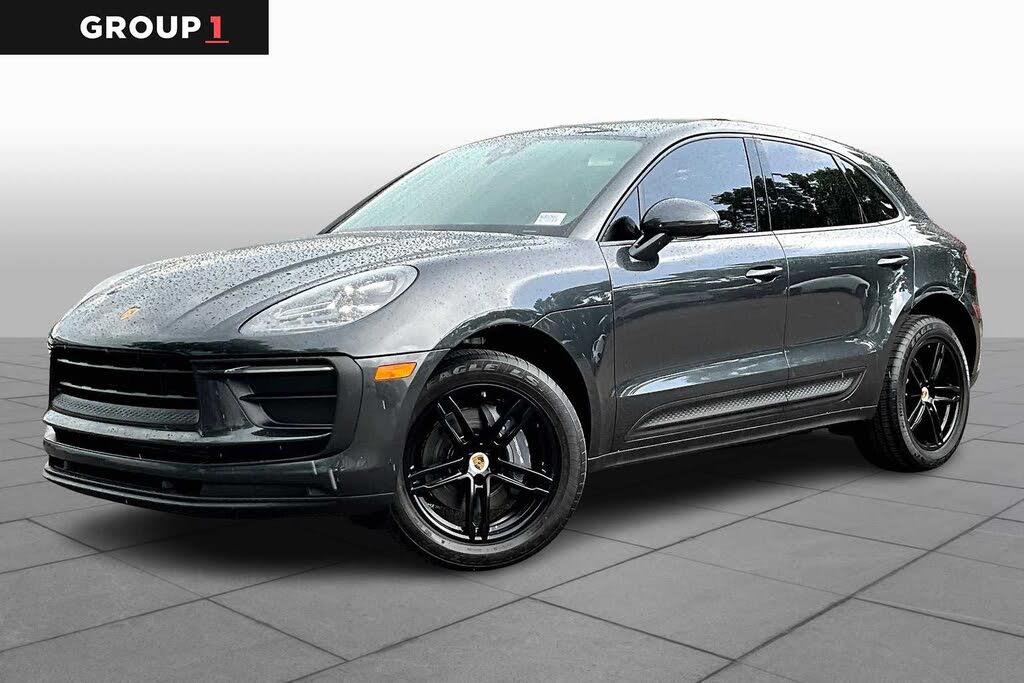 2022 Porsche Macan AWD