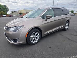 Chrysler Pacifica Touring L Plus FWD