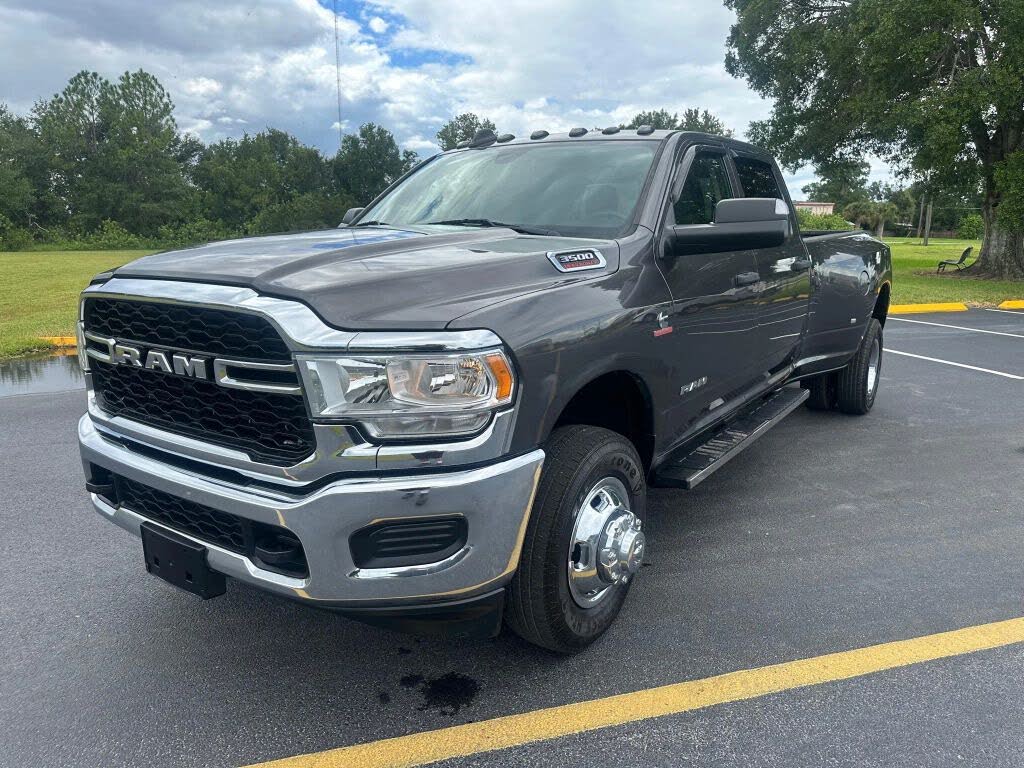 2019 RAM 3500 Tradesman Crew Cab LB DRW 4WD