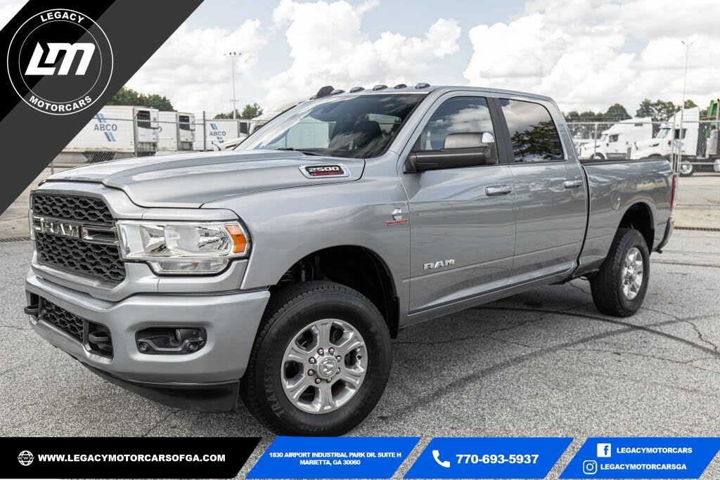 2022 RAM 2500 Big Horn Crew Cab 4WD