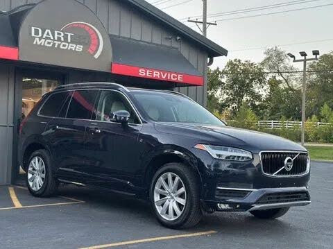 2017 Volvo XC90 T6 Momentum AWD