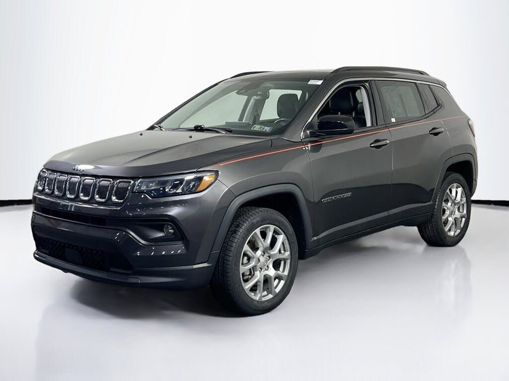 2022 Jeep Compass Latitude Lux 4WD