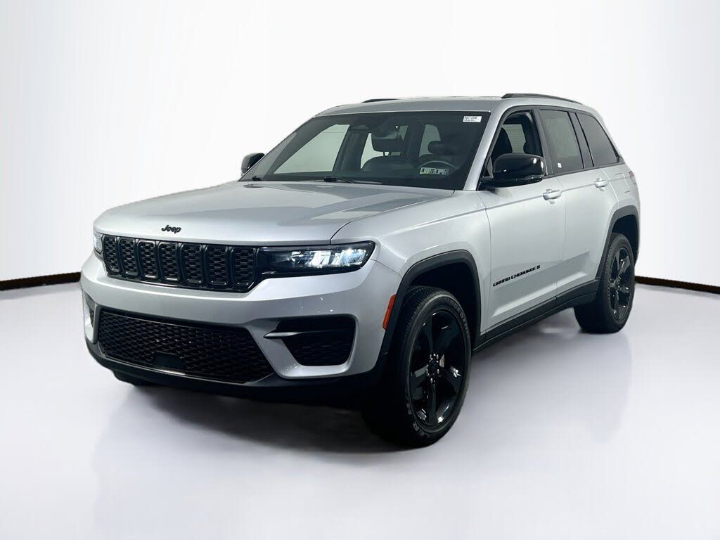 2022 Jeep Grand Cherokee Altitude 4WD