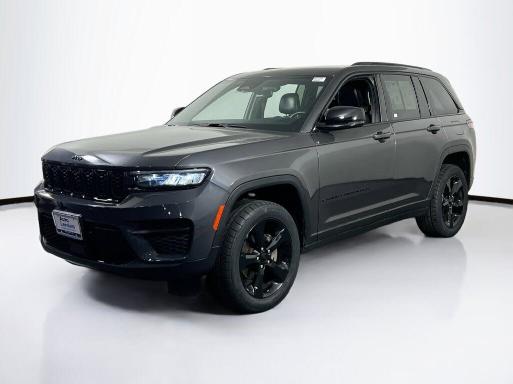 2022 Jeep Grand Cherokee Altitude 4WD