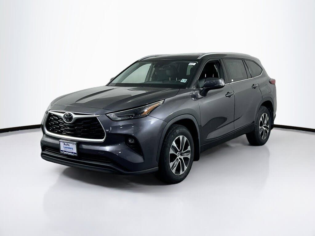 2022 Toyota Highlander XLE AWD