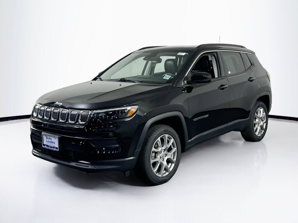 2022 Jeep Compass Latitude Lux 4WD