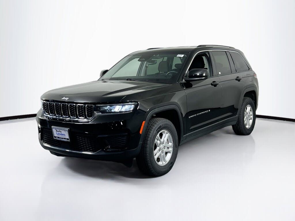 2022 Jeep Grand Cherokee Laredo 4WD