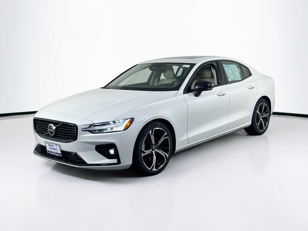 2023 Volvo S60 B5 Core Dark Theme AWD