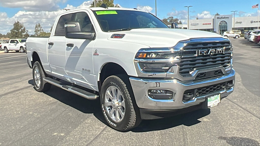 2026 RAM 2500 Big Horn Crew Cab 4WD