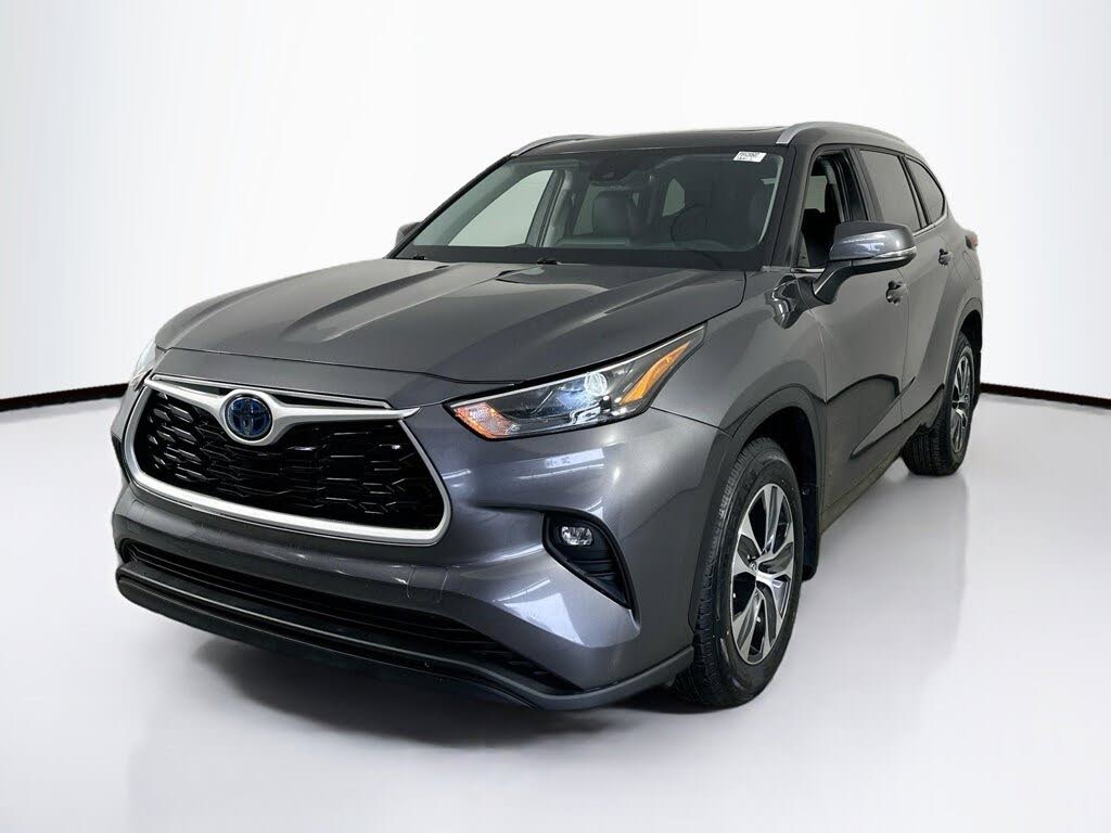 2023 Toyota Highlander Hybrid XLE FWD