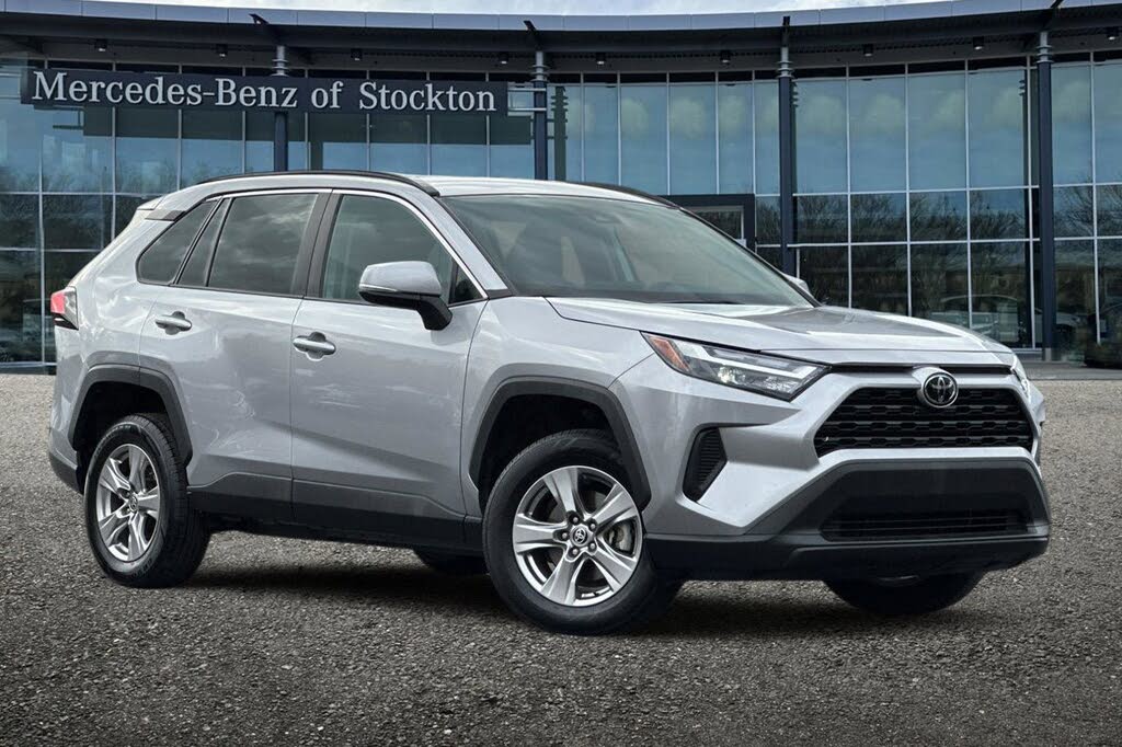 2023 Toyota RAV4 XLE FWD