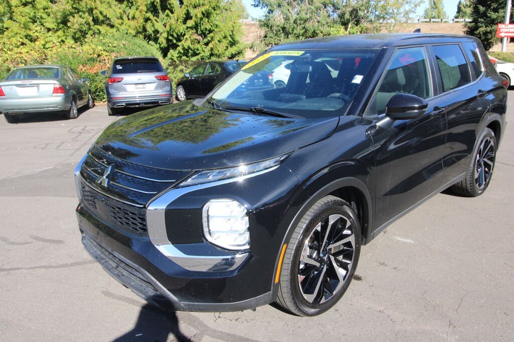 2022 Mitsubishi Outlander ES S-AWC