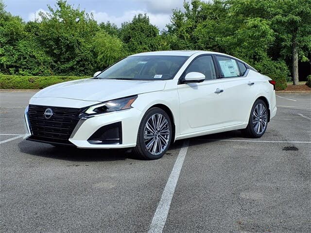 2025 Nissan Altima 2.5 SL FWD