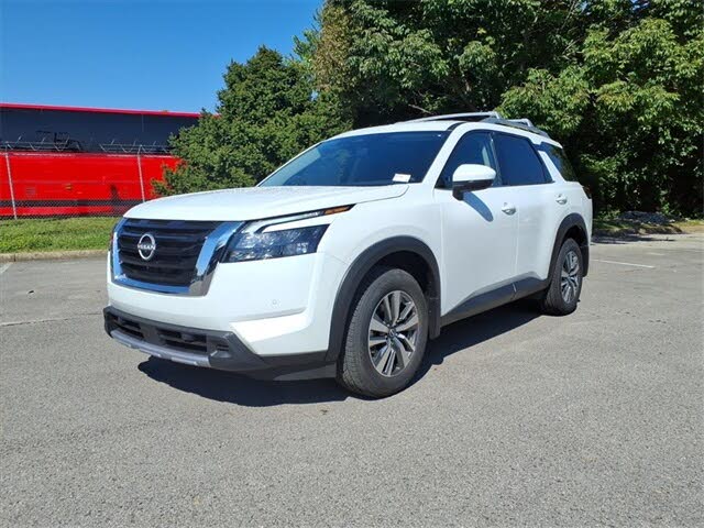 2025 Nissan Pathfinder SL 4WD