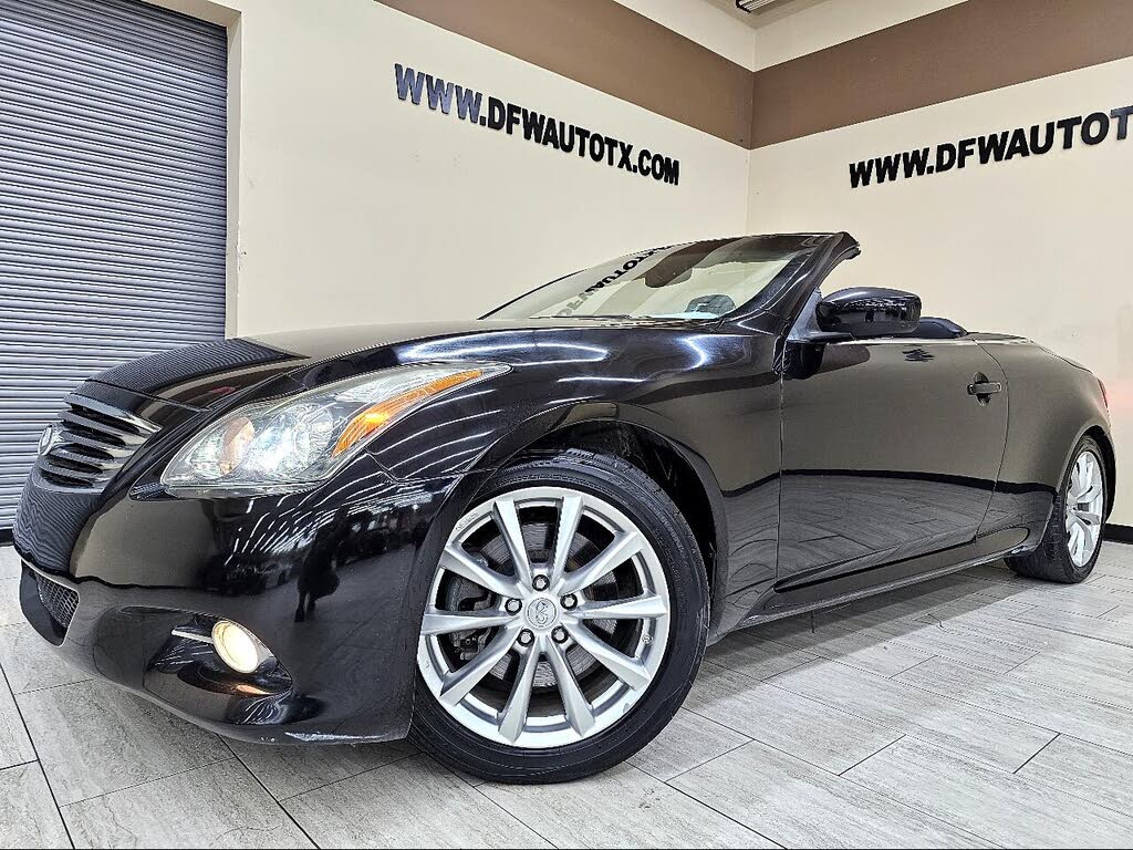 2013 INFINITI G37 Convertible RWD