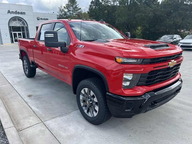 2025 Chevrolet Silverado 2500HD Custom Crew Cab 4WD