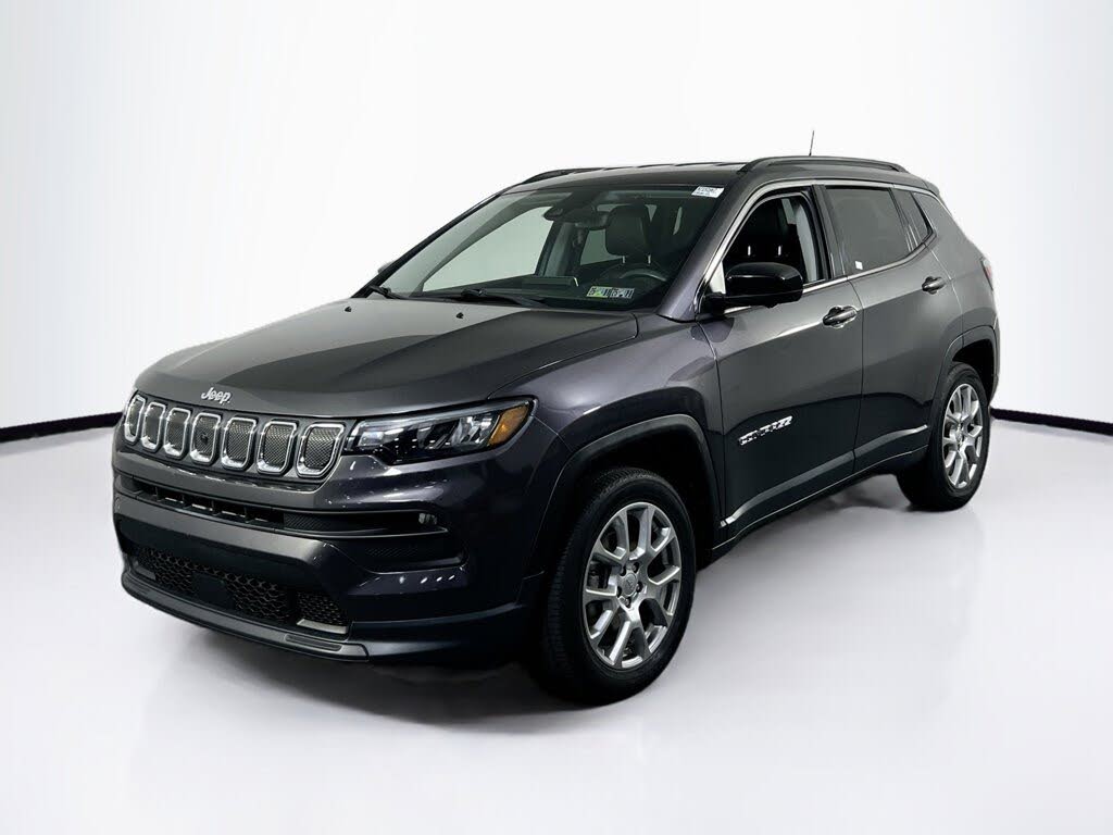 2022 Jeep Compass Latitude Lux 4WD