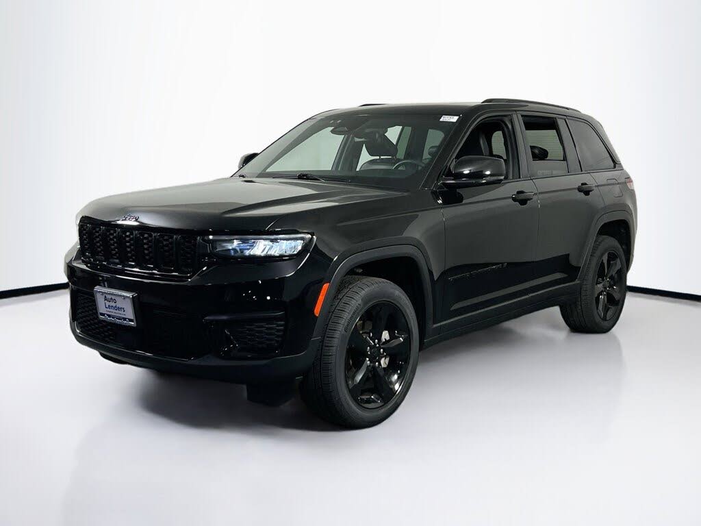 2022 Jeep Grand Cherokee Altitude 4WD