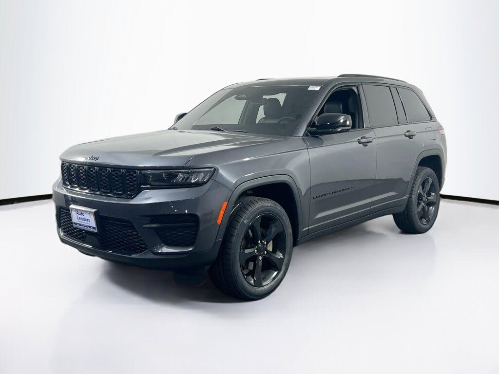 2022 Jeep Grand Cherokee Altitude 4WD