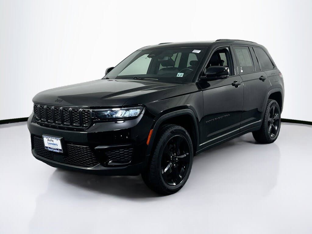 2022 Jeep Grand Cherokee Altitude 4WD
