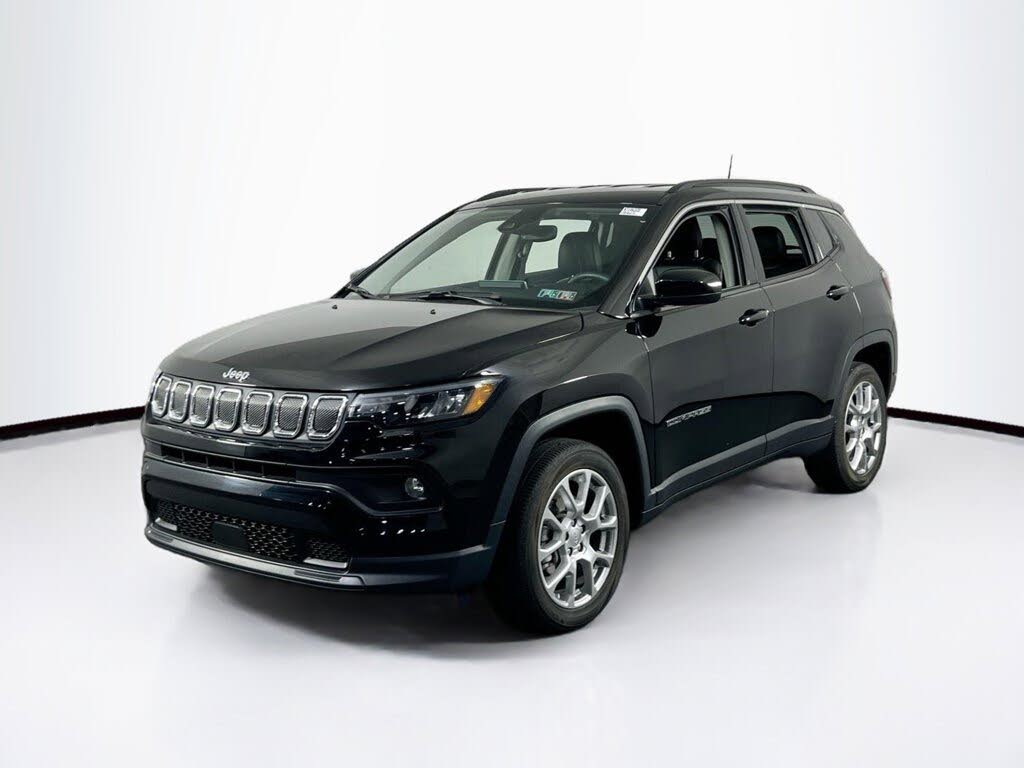 2022 Jeep Compass Latitude Lux 4WD
