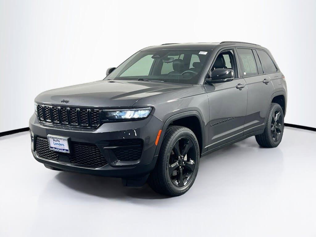 2022 Jeep Grand Cherokee Altitude 4WD
