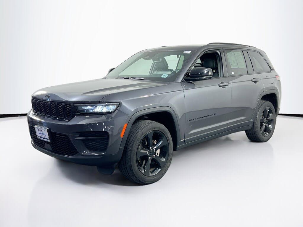 2022 Jeep Grand Cherokee Altitude 4WD