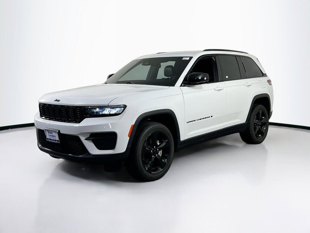 2022 Jeep Grand Cherokee Altitude 4WD