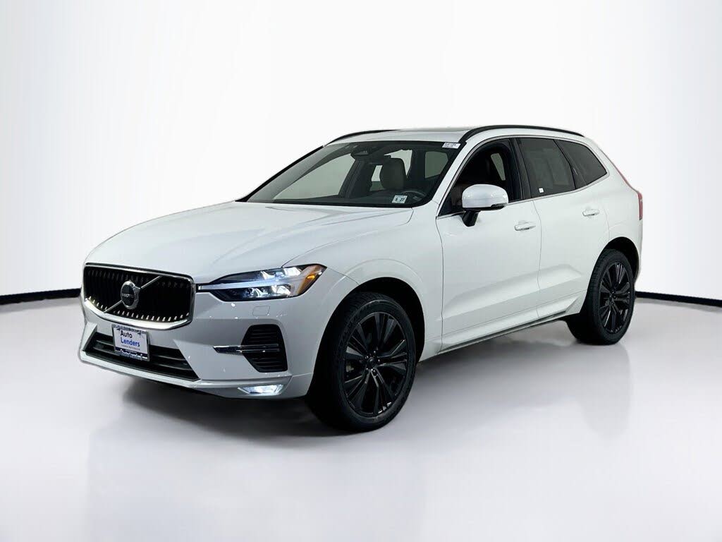 2022 Volvo XC60 B5 Momentum AWD
