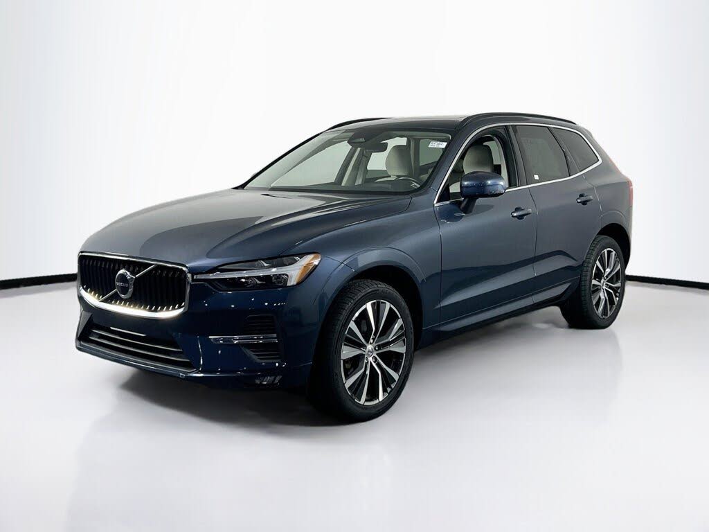 2022 Volvo XC60 B5 Momentum FWD