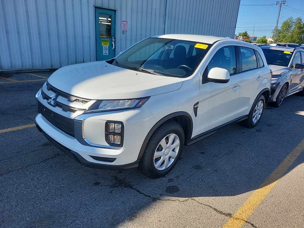 2020 Mitsubishi RVR SE FWD