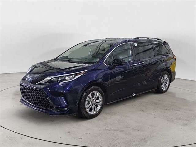 2023 Toyota Sienna XSE 7-Passenger AWD