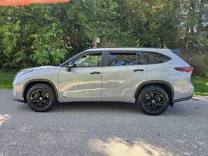 Toyota Highlander Hybrid XLE AWD