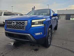 Nissan Frontier SV Crew Cab LB 4WD