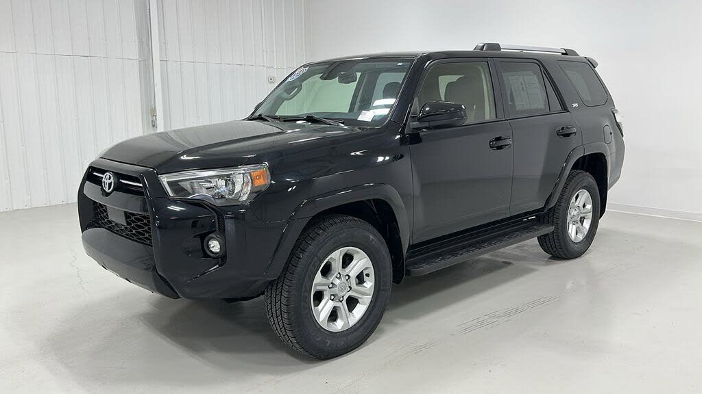 2024 Toyota 4Runner SR5 4WD