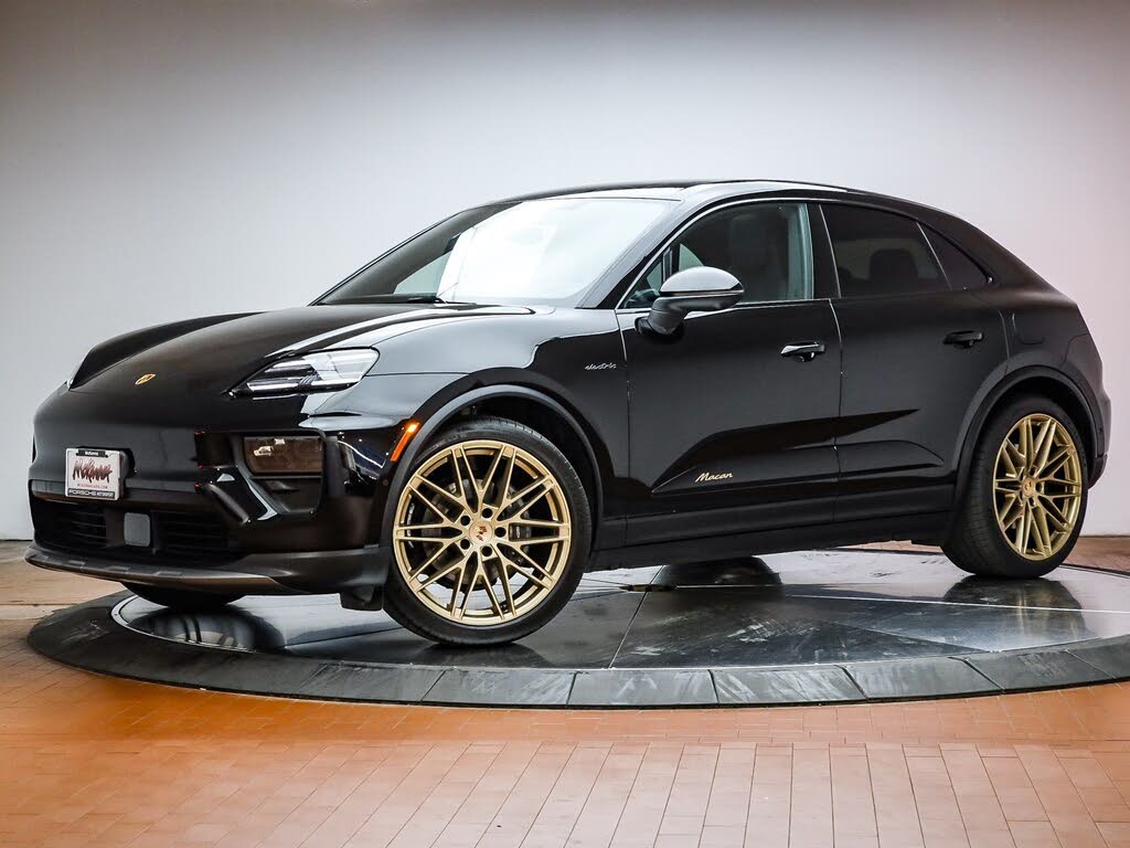 2025 Porsche Macan AWD