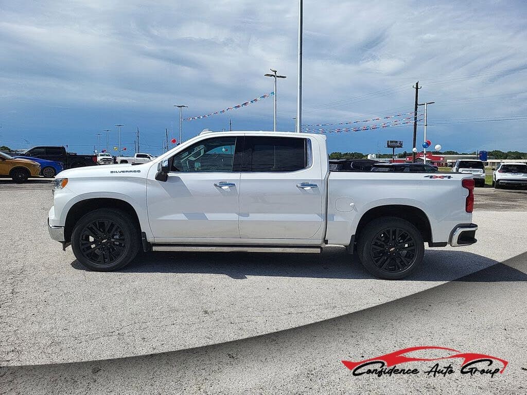 2025 Chevrolet Silverado 1500 LTZ Crew Cab 4WD