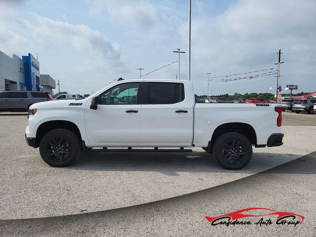 2025 Chevrolet Silverado 1500 LT Trail Boss Crew Cab 4WD