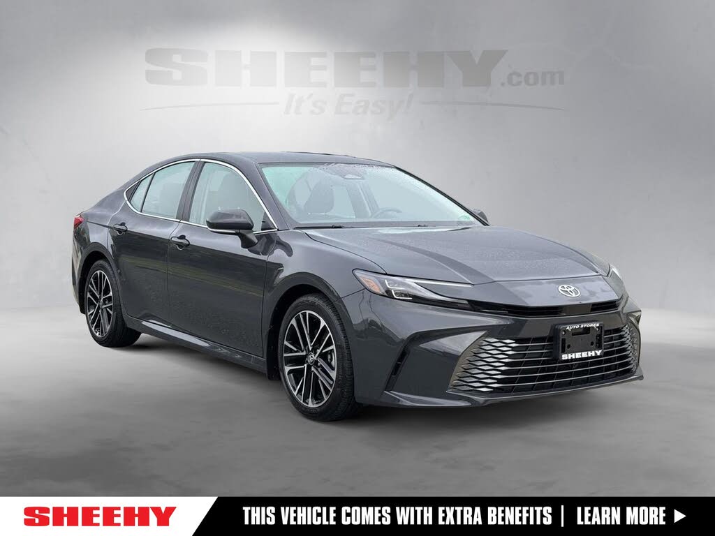 2025 Toyota Camry XLE FWD