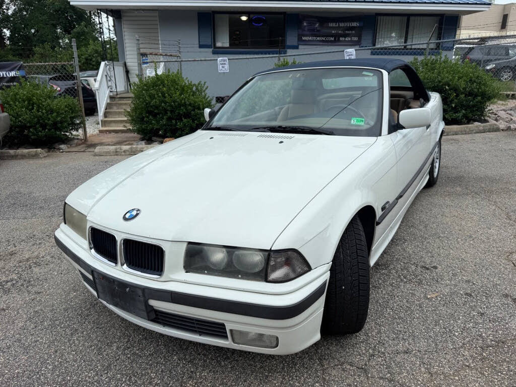 1995 BMW 3 Series 318i Convertible RWD