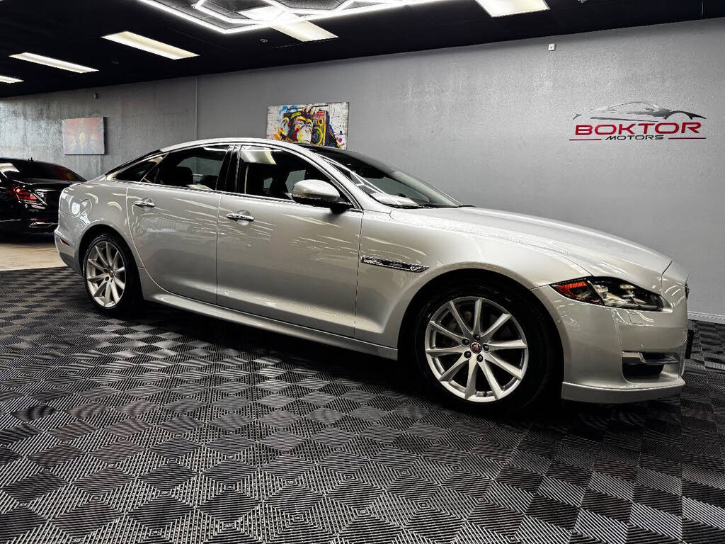 2016 Jaguar XJ-Series XJ R-Sport RWD
