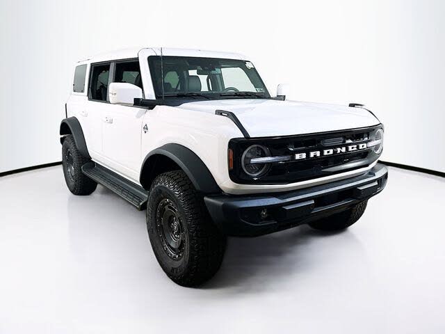 2025 Ford Bronco Outer Banks 4-Door 4WD