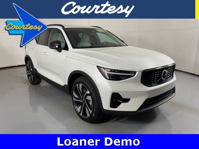 2026 Volvo XC40 B5 Ultra AWD