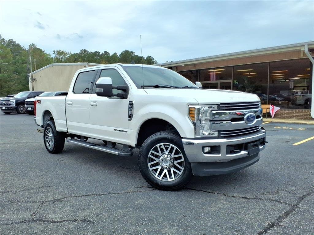 2019 Ford F-250 Super Duty Lariat Crew Cab 4WD