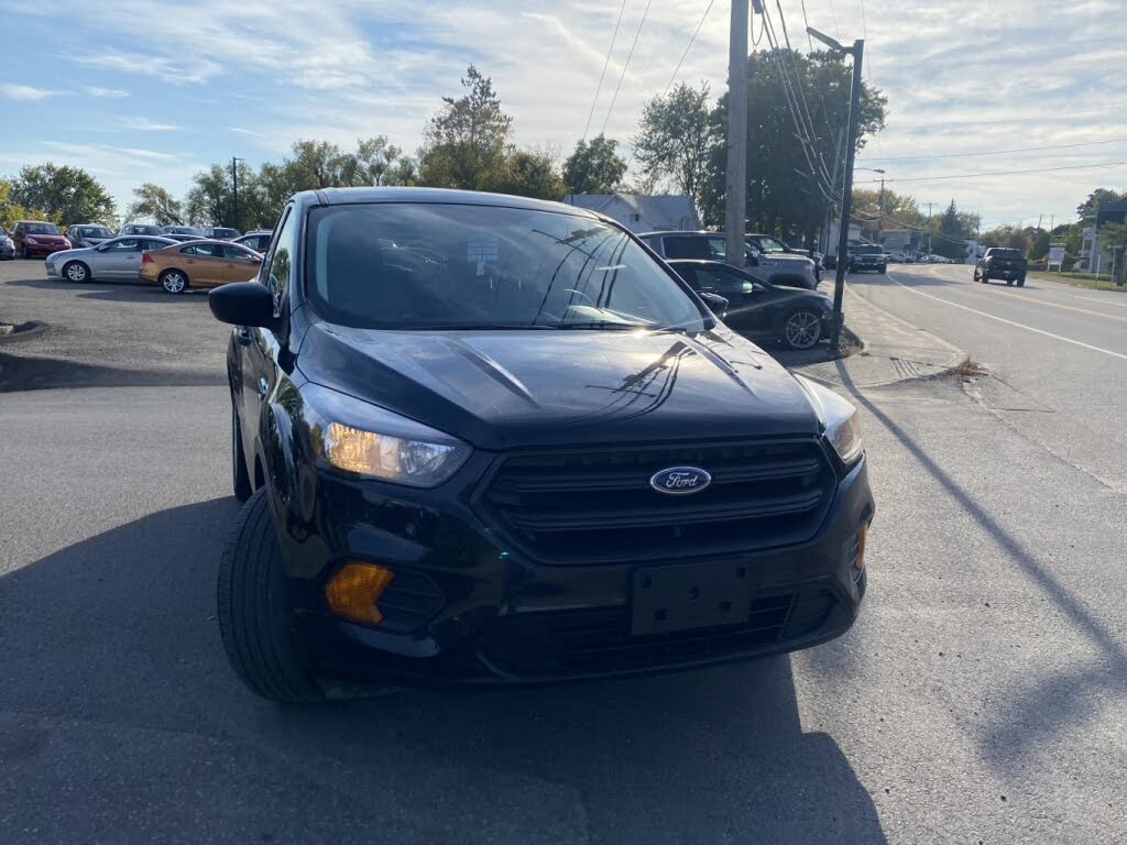 2019 Ford Escape S FWD